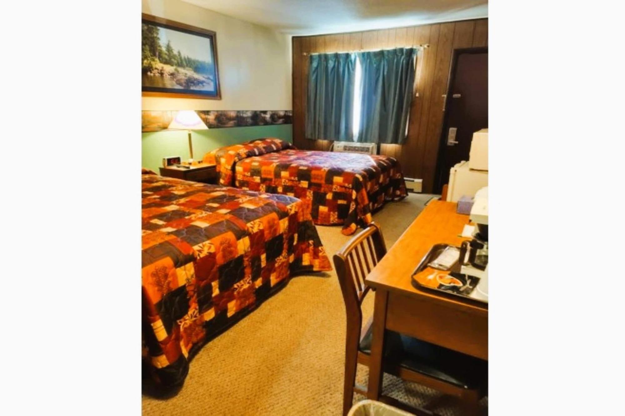 Love Hotels Voyageur By Oyo At International Falls Mn Kültér fotó